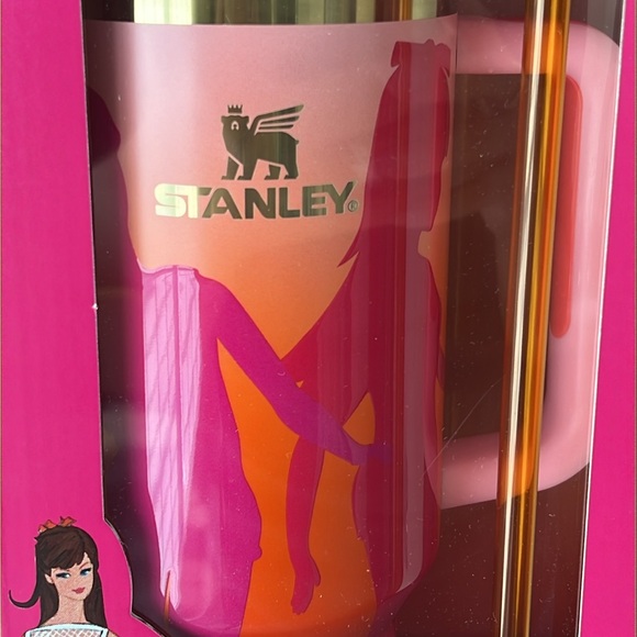 NEW Stanley BARBIE '60S TWIST 'N TURN
40 OZ QUENCHER - Picture 16 of 16